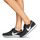 Sapatos Mulher Sapatilhas Nike VENTURE RUNNER Preto / Branco