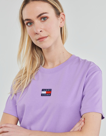 Tommy Jeans TJW TOMMY CENTER BADGE TEE Lilás
