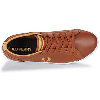 Fred Perry BASELINE LEATHER Castanho