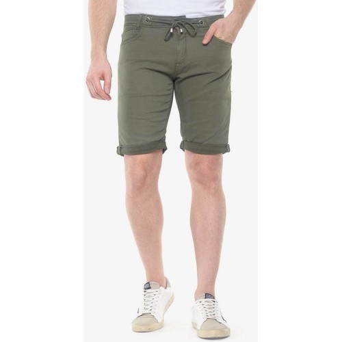 Textil Homem Shorts / Bermudas Jovem 12-16 anosises Bermudas calções JOGG2 Verde