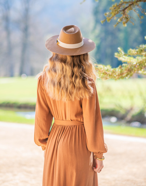 Céleste ELEONORE  Camel