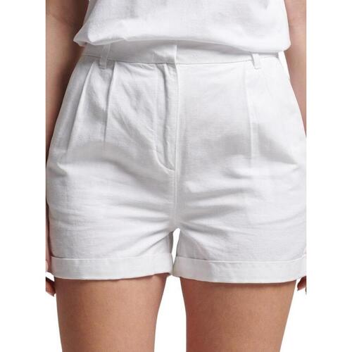 Textil Mulher Shorts / Bermudas Superdry  Branco