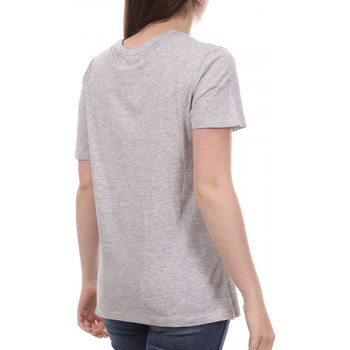 Pullover-construction sleeveless shirt with rounded neck and curved hem
