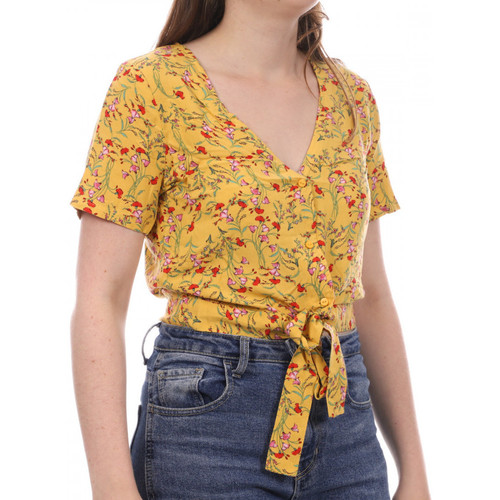 Textil Mulher Tops / Blusas Vero Moda  Amarelo