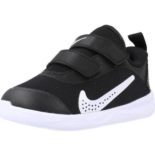 Sapatos Rapaz Sapatilhas Cmft Nike OMNI MULTI-COURT Preto