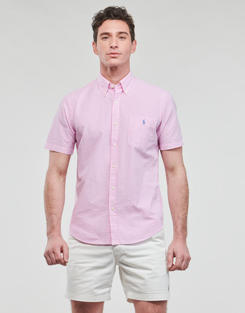 Puling cues from the classic stylings of polo shirts
