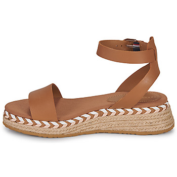 Tommy Hilfiger LOW WEDGE SANDAL Conhaque