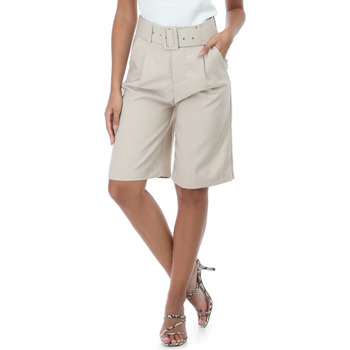 Textil Mulher Shorts / Bermudas La Modeuse 21103_P57905 Bege