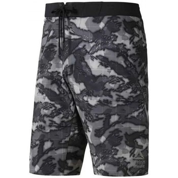 Textil Homem Shorts / Bermudas Reebok Sport Кросівки reebok 32р Camo Verde
