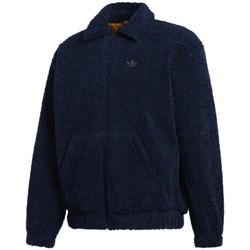 Vista este casaco adidas para se proteger do frio quando as temperaturas caem a pique