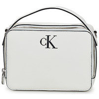 Malas Mulher Bolsa tiracolo Calvin Klein Jeans MINIMAL MONOGRAM CAMERA BAG18 Branco