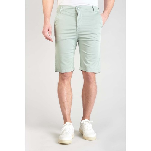 Textil Homem Shorts / Bermudas Ganhe 10 eurosises Bermudas calções DROMEL Verde