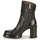 Sapatos Mulher Botins Alexander McQueen black buckle-up patent leather ankle boots LEG BOOTS Preto