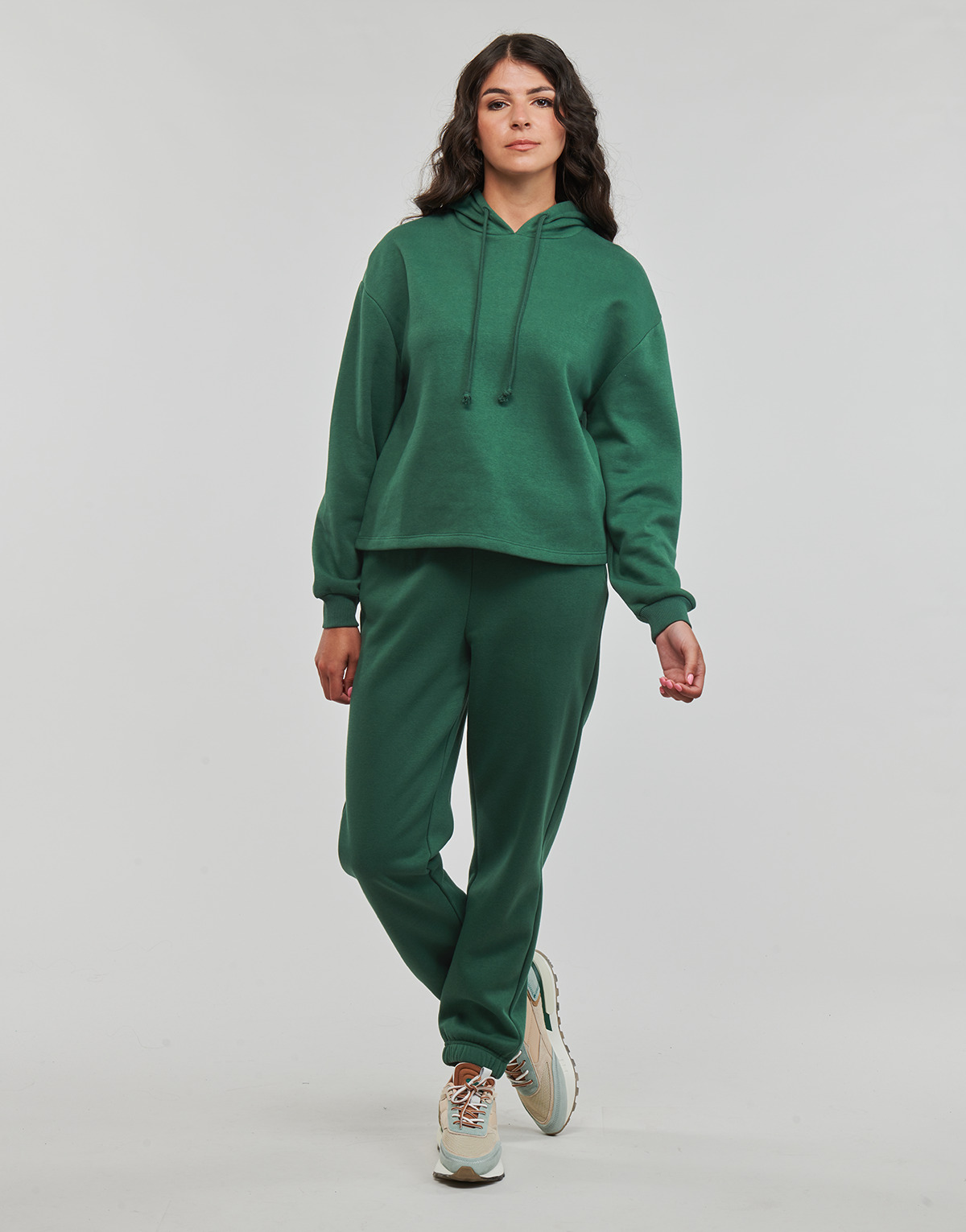 Textil Mulher Calças de treino Pieces PCCHILLI HW SWEAT PANTS NOOS Verde