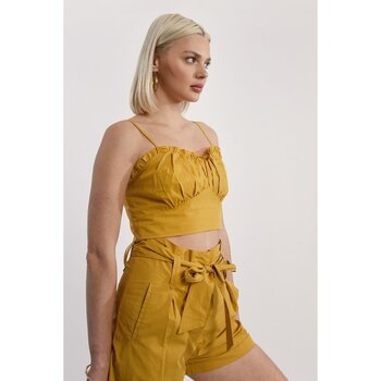 Textil Mulher T-shirts Casual e Pólos Molly Bracken LA1034BBP Amarelo