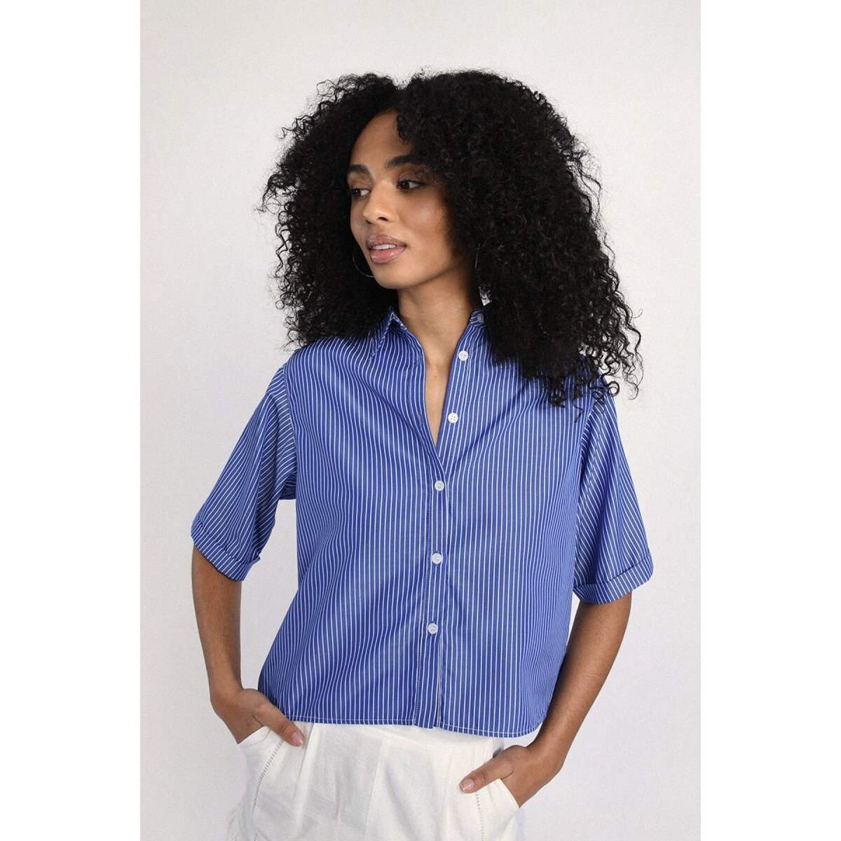 Textil Mulher camisas Molly Bracken LAR214BP Azul