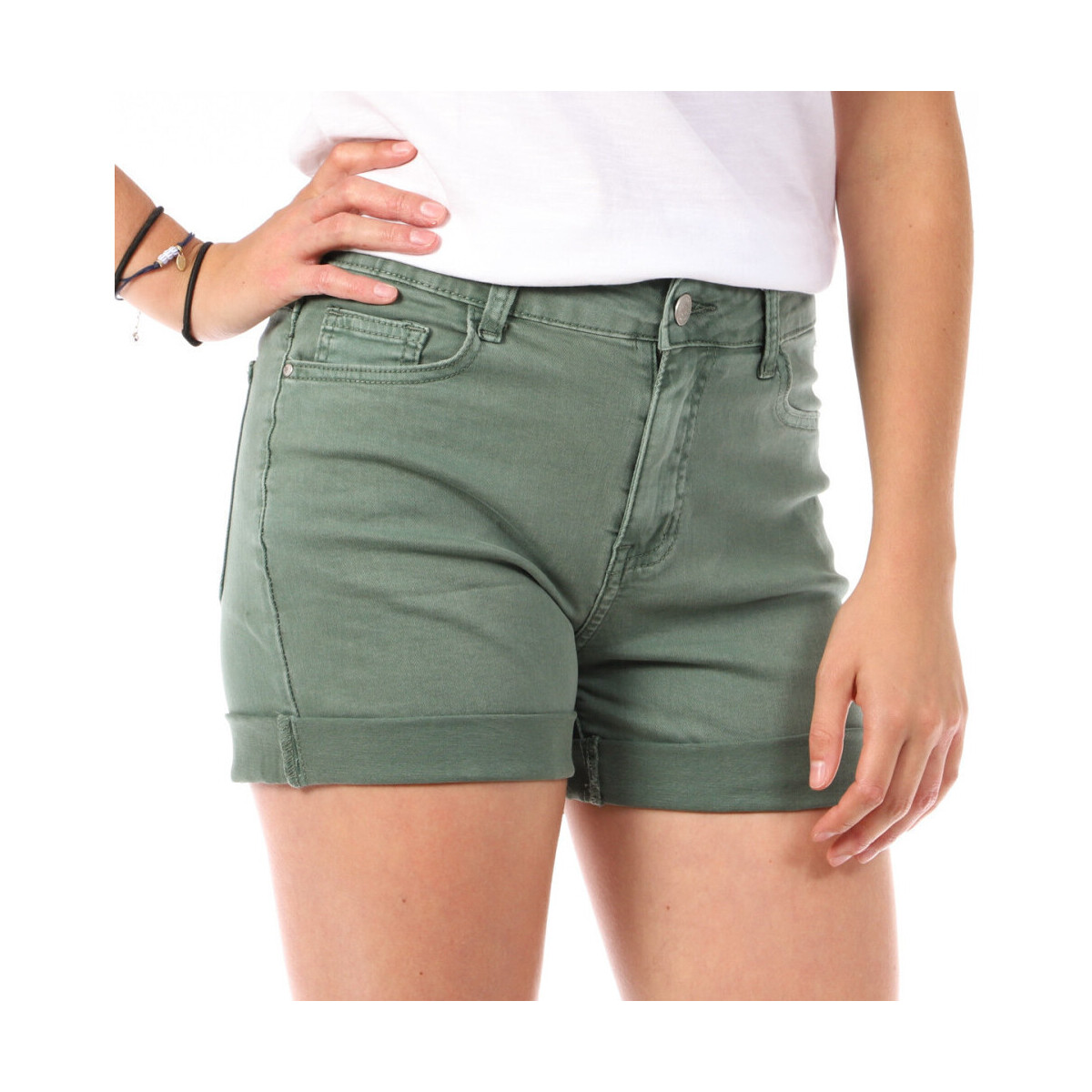 Textil Mulher Shorts / Bermudas Monday Premium  Verde