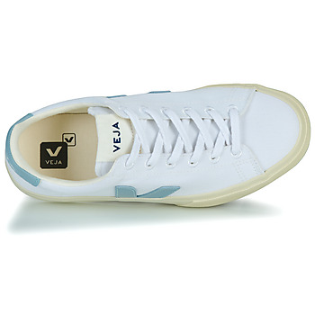 How do VEJA sneakers fit