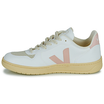 Veja V-12 LEATHER women's Shoes Trainers in White