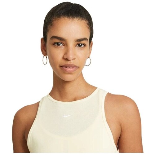 Nike Essential Creme