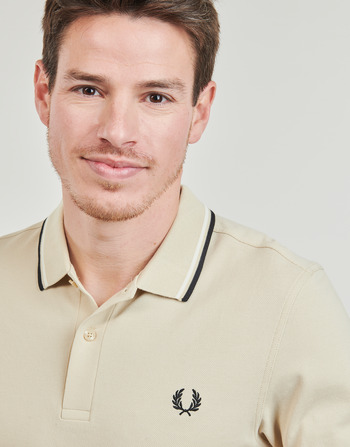 Fred Perry TWIN TIPPED FRED PERRY SHIRT Cru / Preto