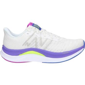 Sapatos Mulher Multi-desportos New Balance WFCPRCW4 FUELCELL PROPEL V4 Branco