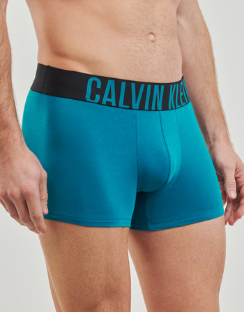 Calvin Klein logo-charm tote bag Nude