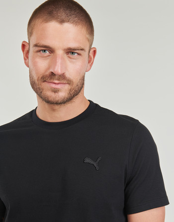 Team up the ® Puma X Helly Hansen Long Sleeve Tee with your any pair of bottoms for a sleek look
