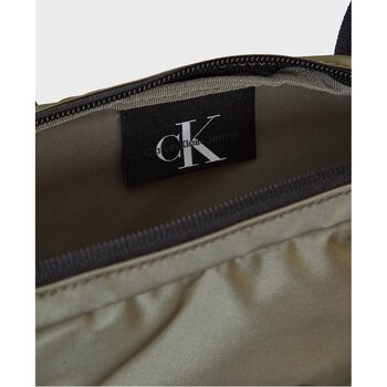 Calvin Klein Jeans K50K511029 Verde