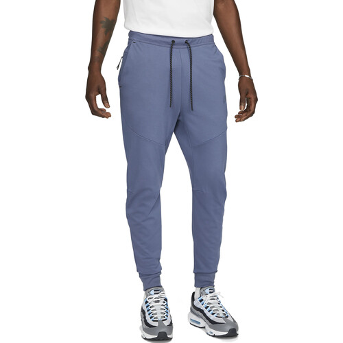 Textil Homem Kobe Bryant and More Athletes Get New Kyrie Irving Sneakers for Christmas Nike DX0826 Marinho