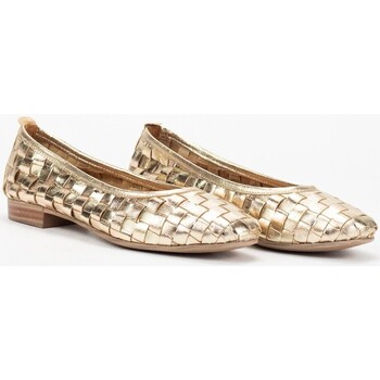 Carmela Zapatos  en color oro para Ouro
