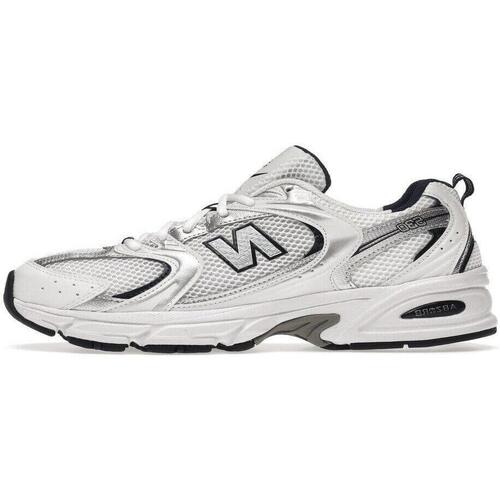 Sapatos Sapatos de caminhada New Balance 530 Silver Navy Prata