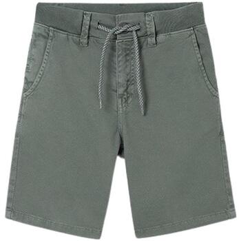 Textil Rapaz Shorts / Bermudas Mayoral  Verde