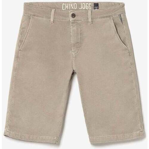 Textil Homem Shorts / Bermudas Tops / Blusasises Bermudas calções JOGG Bege