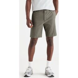 tommy hilfiger knee length shorts