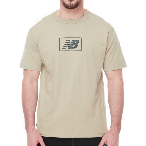 Textil Homem T-shirts e Pólos New Balance  Verde