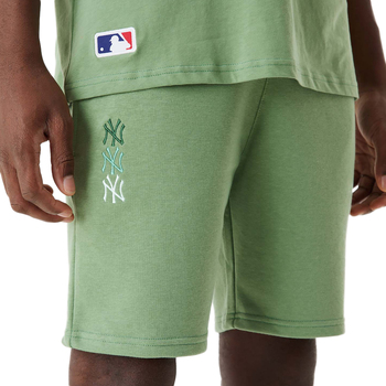 Textil Homem Shorts / Bermudas New-Era  Verde
