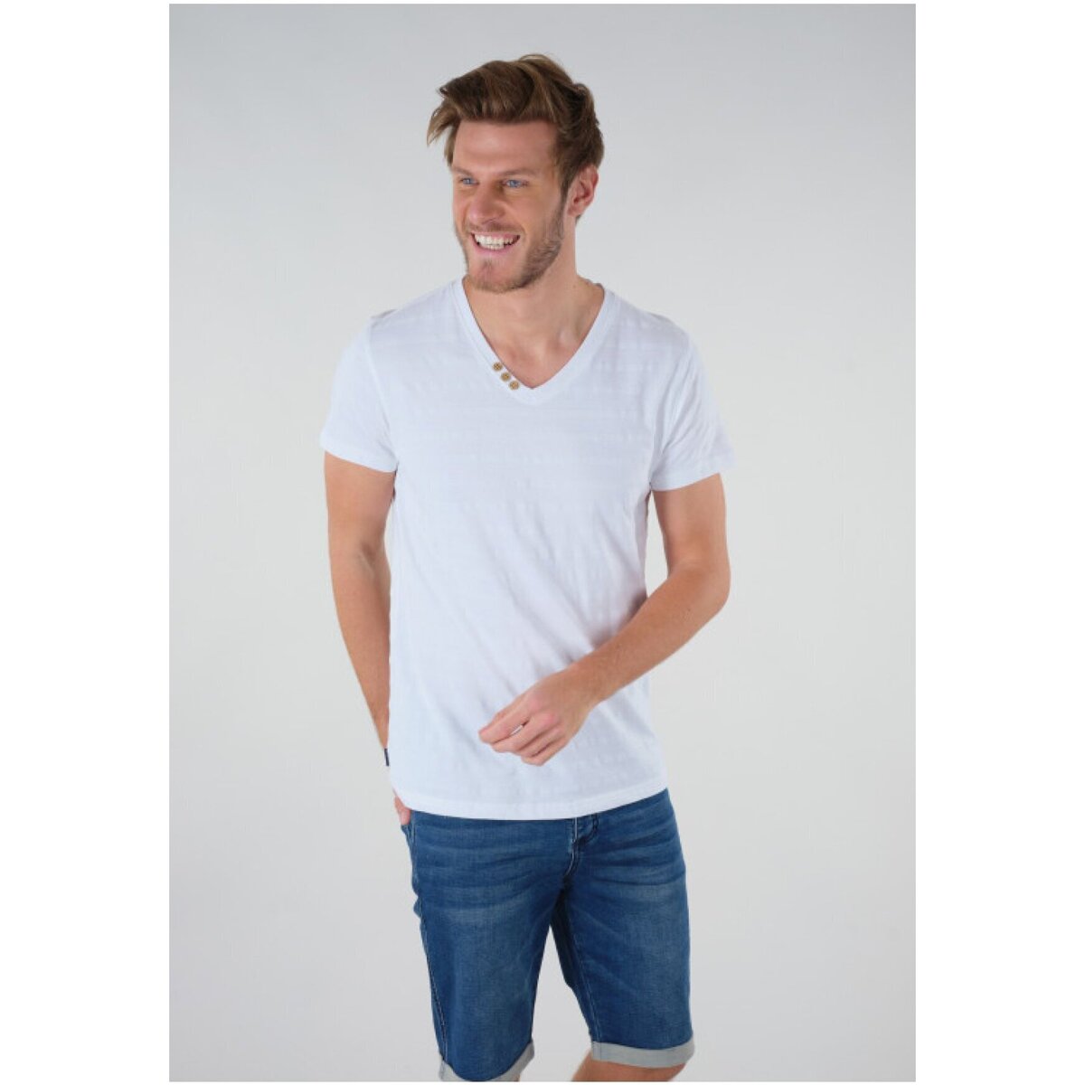 Textil Homem T-Shirt mangas curtas Deeluxe MENPHIS Branco
