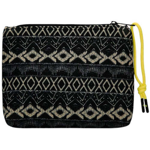 F * * K Pochette Outros