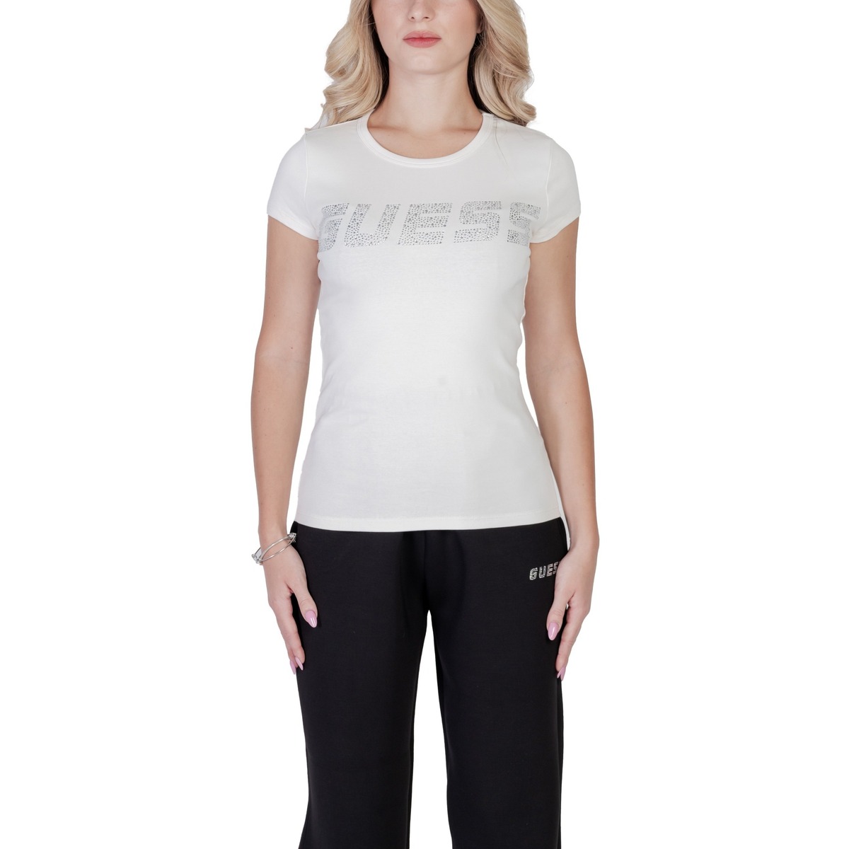 Textil Mulher T-Shirt mangas curtas Guess KIARA SS V4BI16 KCIV1 Branco