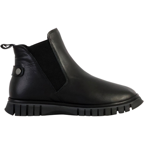 The Divine Factory 245218 Preto