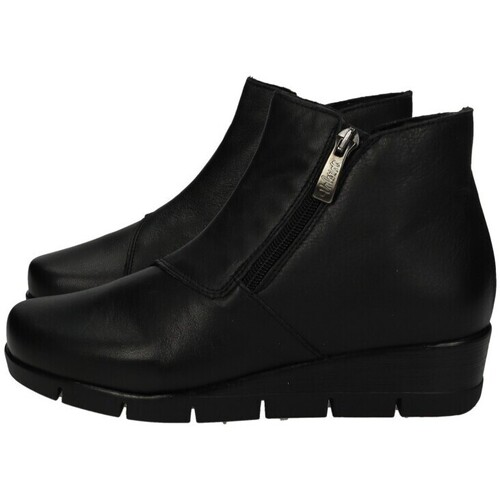 Valeria's  Preto