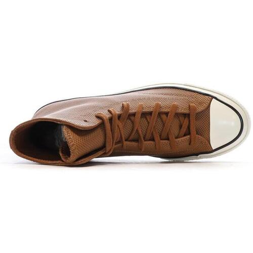 Converse  Castanho