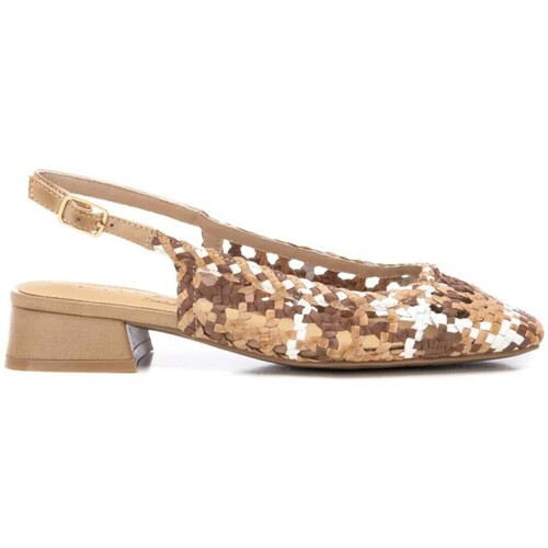Sapatos Mulher Calçado de segurança Carmela BAILARINA DESTALONADA DE PIEL TRENZADA  16218501 BEIGE Bege