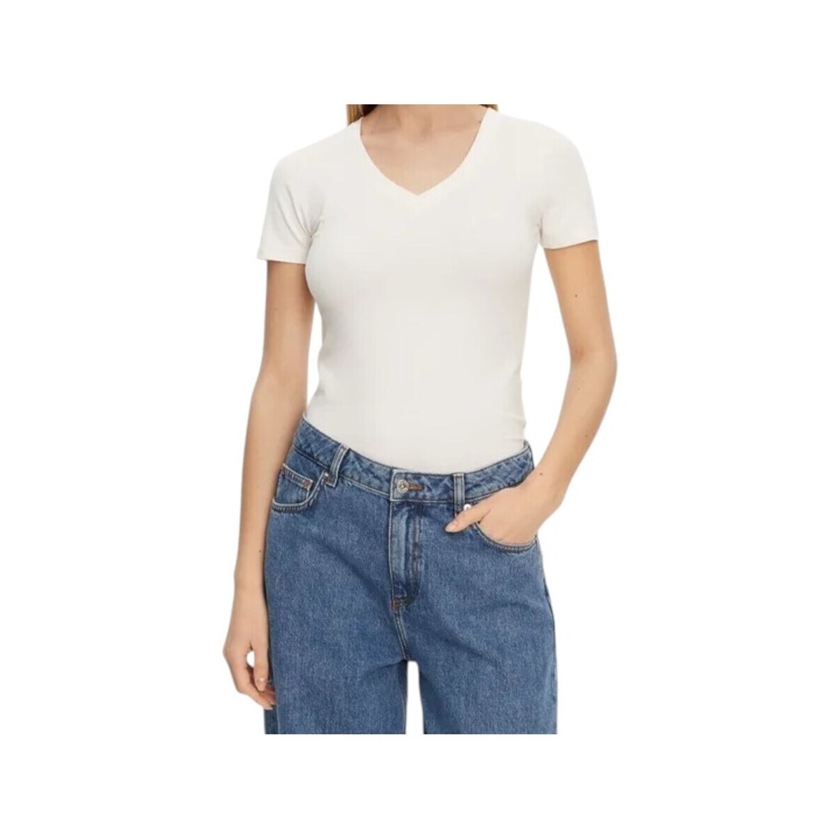 Textil Mulher T-Shirt mangas curtas Guess O5GI00KBBU1G6K5 
