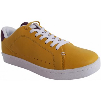 Sapatos Homem Sapatos & Richelieu Lacoste 27TFM3404 CARNABY NEW CUP Amarelo