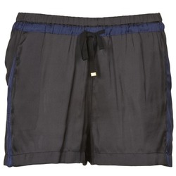 Textil Mulher Shorts / Bermudas Naf Naf KAOLOU Preto