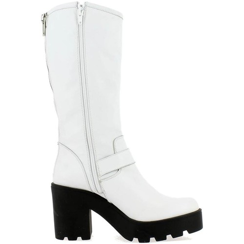 Sixty Seven  Branco